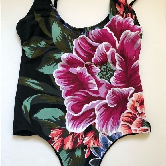 Medium Coverage One Piece Swimsuit - Kona Sol - Picture 3 of 4